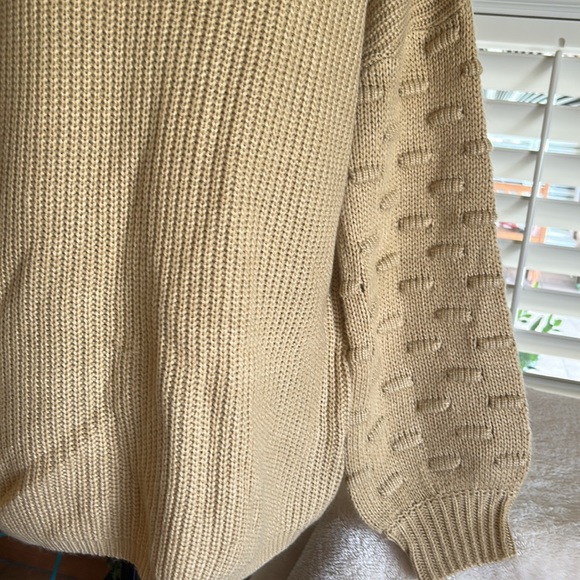 Dark tan sweater.  Size L - Picture 2 of 3